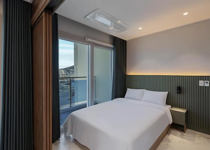 New Cz Nampo Hotel Busan