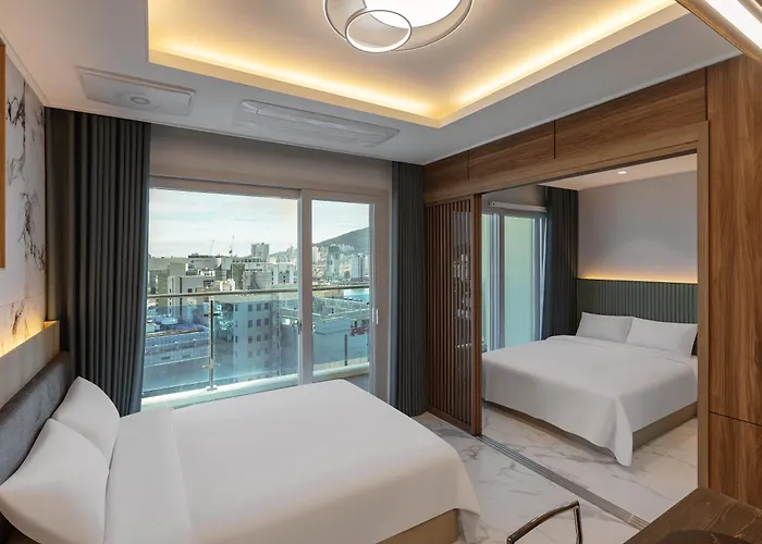 Hotel New Cz Nampo 4*