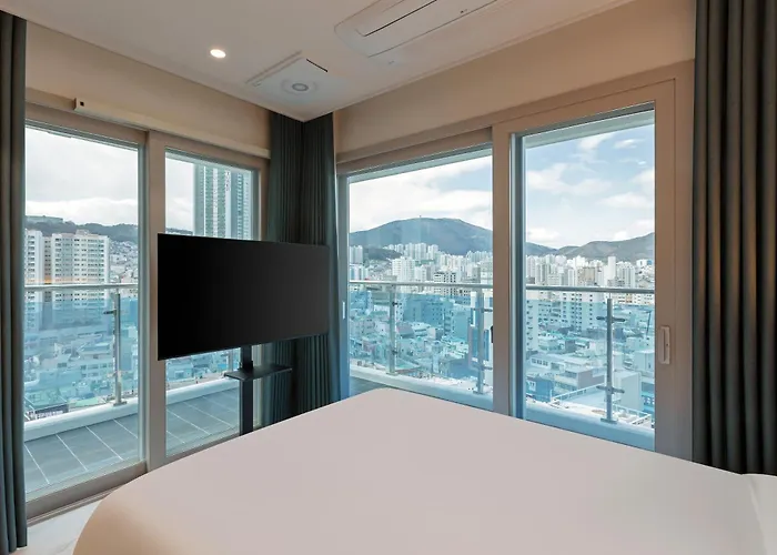 New Cz Nampo Hotel 4*