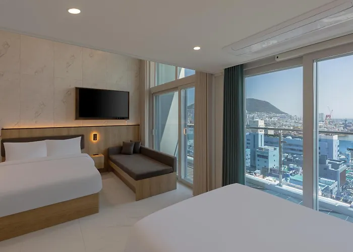 New Cz Nampo Hotel